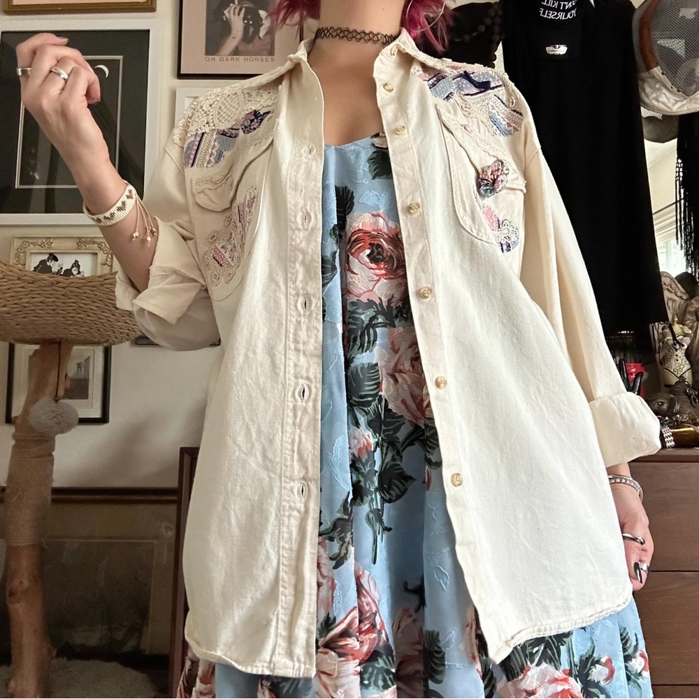 vintage 90s amrav the american rave light cream denim button up / size large